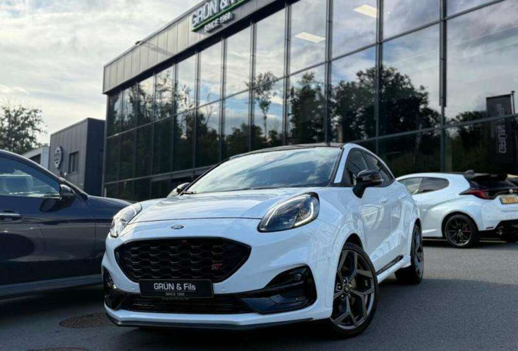 Ford ST PERFORMANCE B\\u0026O