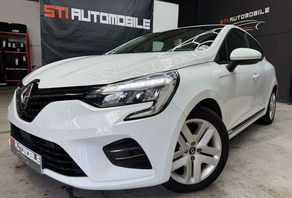 Renault E TECH HYBRID