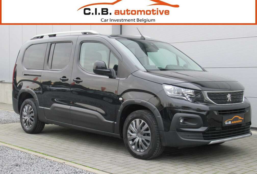 Peugeot 1.5 HDi Aut. Allure / 7 pl. / € 10.990 netto