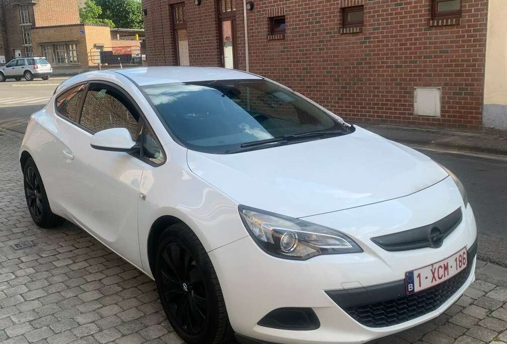 Opel GTC 1.6 CDTi