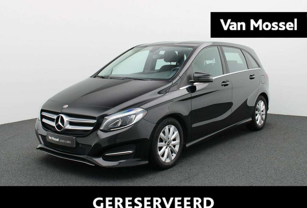 Mercedes-Benz d + AMG LINE + LED + PARKEERSENSOREN + 1Y USED GAR