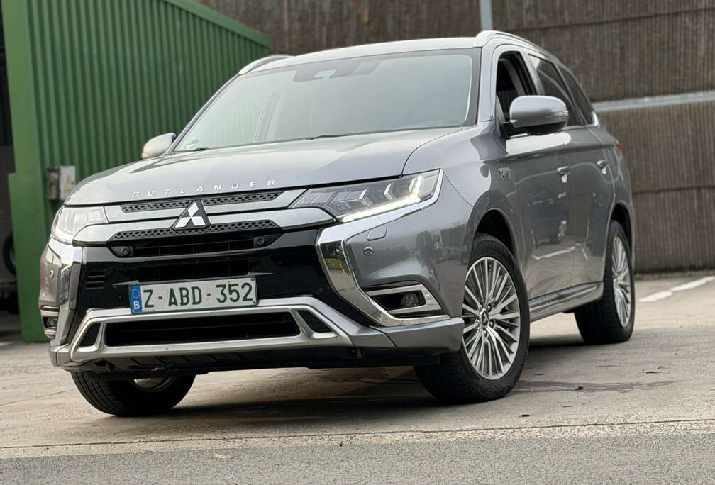 Mitsubishi Plug In hybride 2.4i 4WD Instyle-2021-1ste Eig