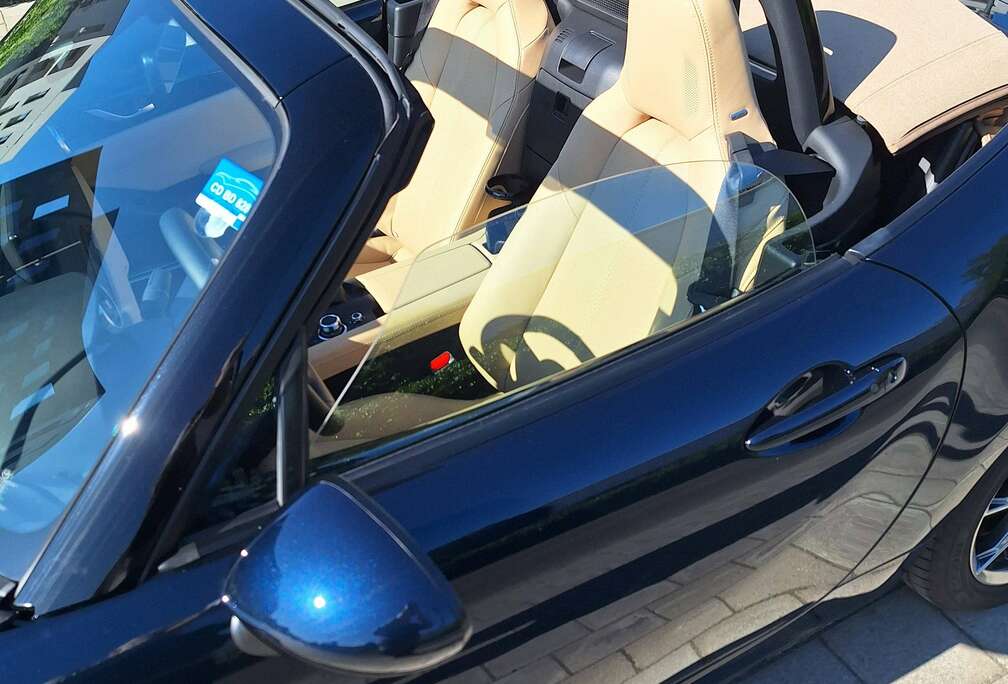 Mazda MX-5 1.5i Skyactiv-G Kazari