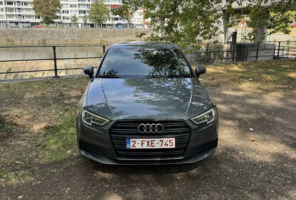 Audi Sportback 1.6 TDi S tronic