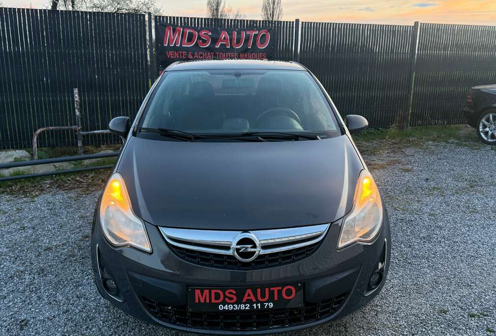Opel Corsa 1.4i Enjoy