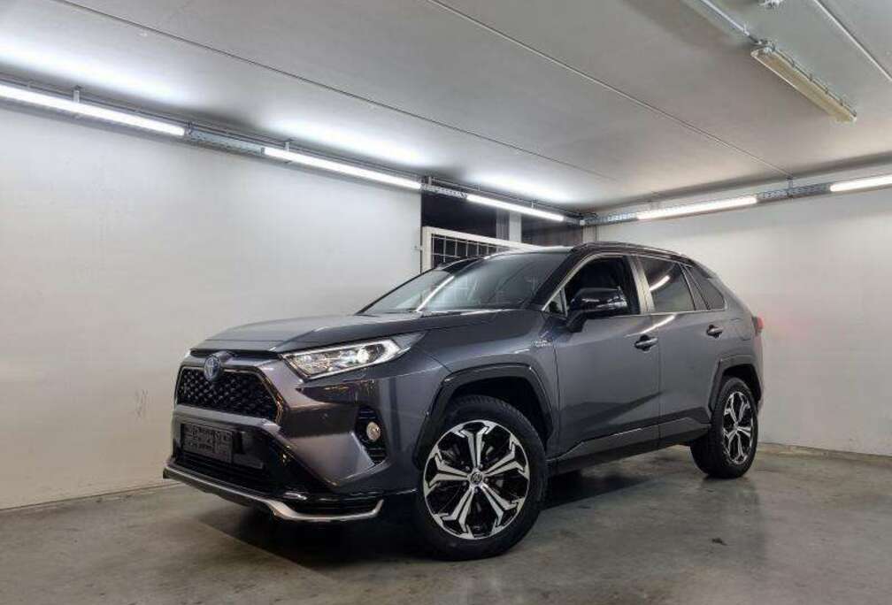 Toyota PHEV - Style Plus - 4x4 - Gara