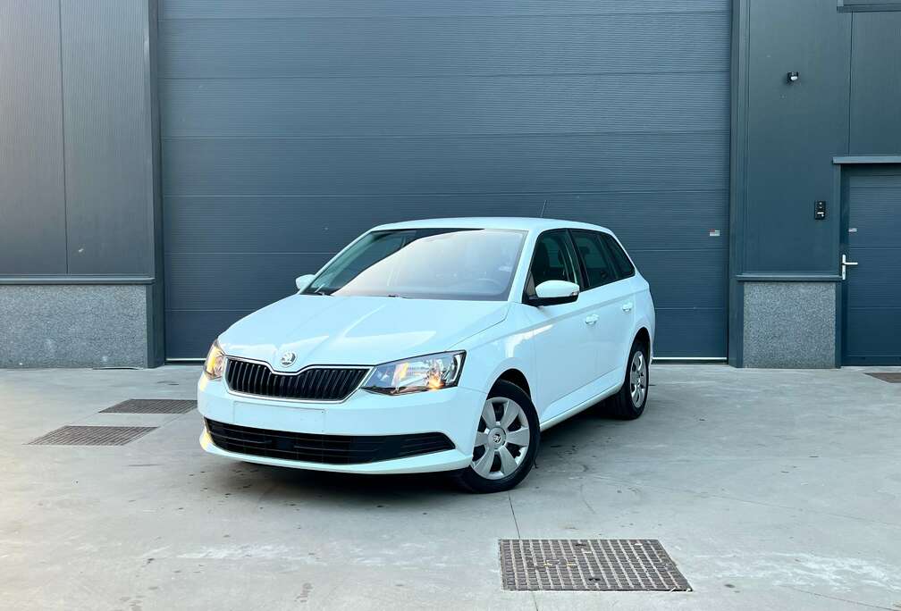 Skoda Combi 1.0 TSI DSG 110CV Ambition AIRCO 1iere Main