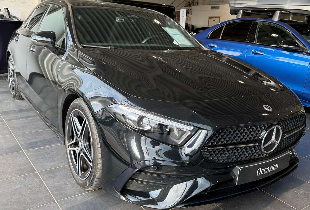 Mercedes-Benz A 180 AMG Line