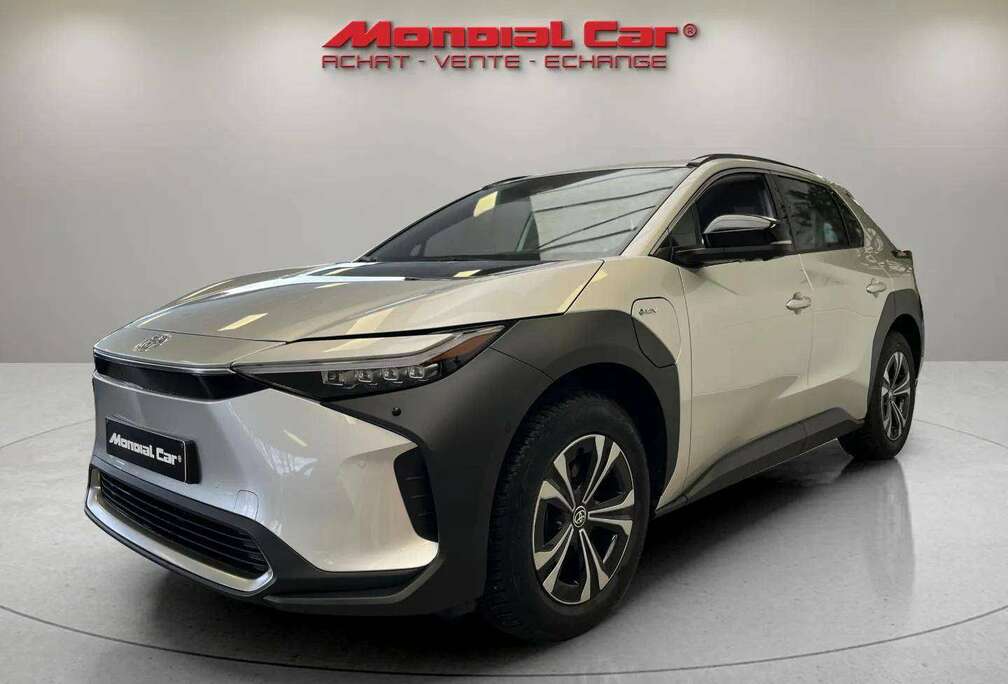 Toyota BZ4X 71.4 kWh 2WD Executive Full option 10.816 Kms