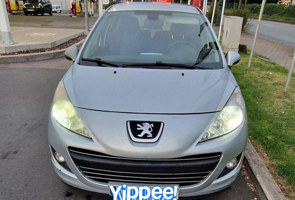 Peugeot 207 1.4i 16v Sporty