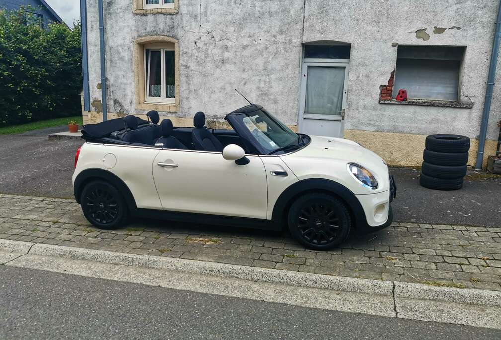 MINI Mini Cabriolet 1.5 D Cooper (EU6c)