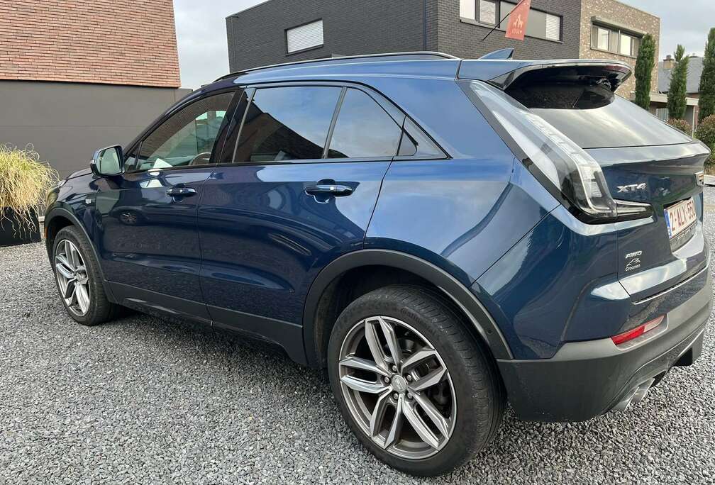 Cadillac XT4 350D AWD Launch Edition Sport