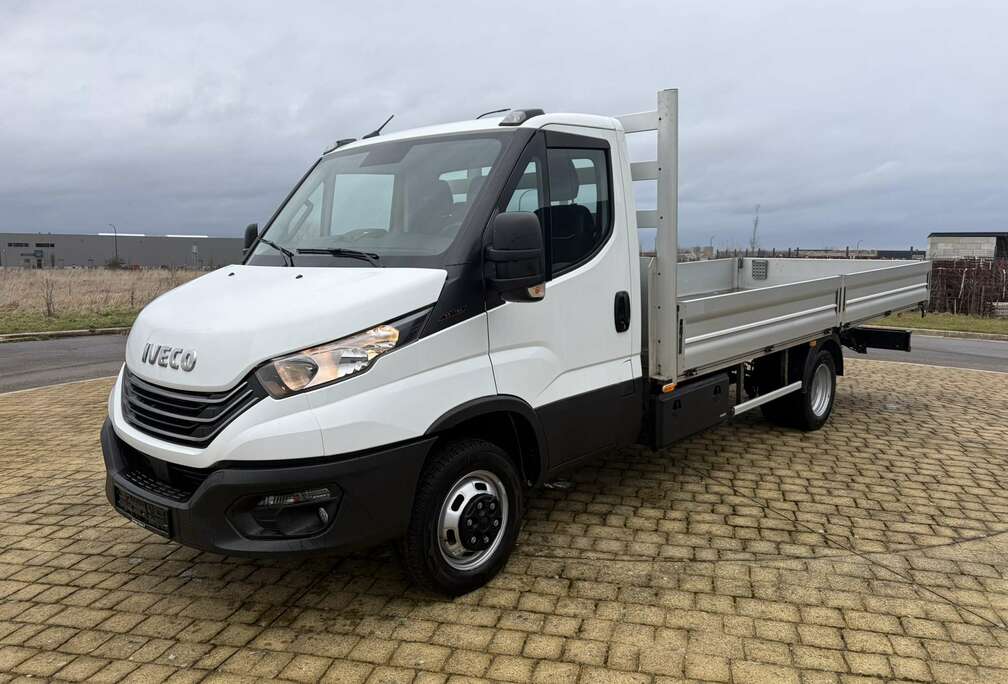 Iveco 35C18 Plateau XXL 5,20m / 34702,47€ htva