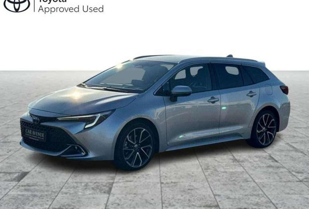 Toyota Touring Sports 2.0 Hybrid CVT