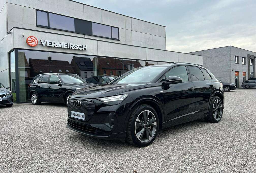 Audi Q4 e-Tron 82 kWh 45 Quattro Corporate S *S-LINE*PANODAK*TREKHAAK*LED*