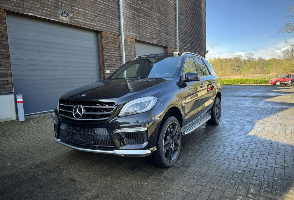 Mercedes-Benz 4Matic SPEEDSHIFT 7G-TRONIC Performance Package