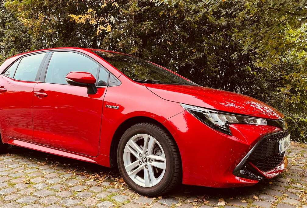 Toyota Corolla Hybrid 1.8 Dynamic + Business Pack