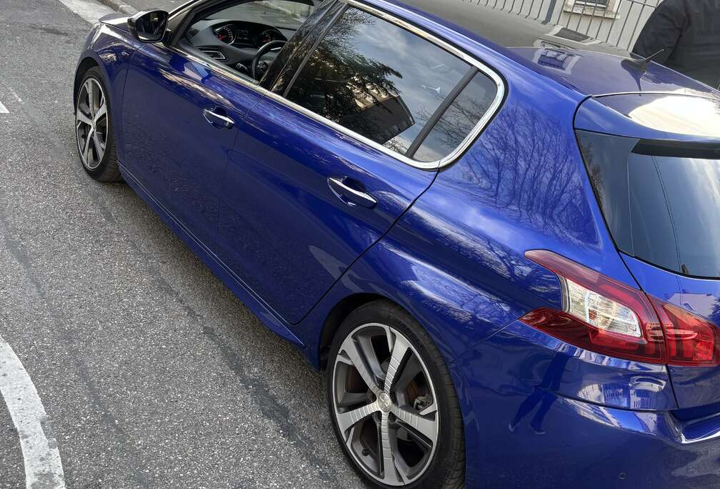 Peugeot 2.0 BlueHDi GT