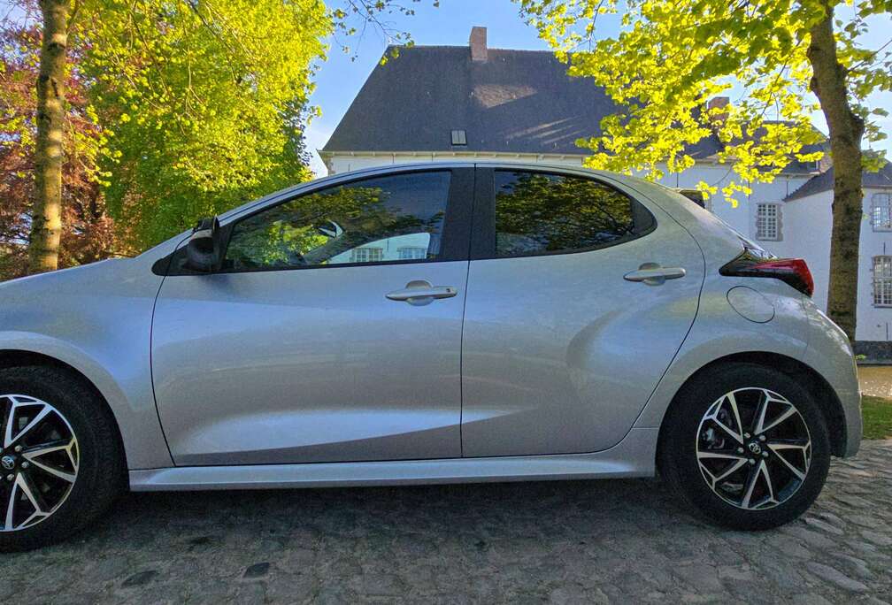 Toyota HYBRID DESIGN
