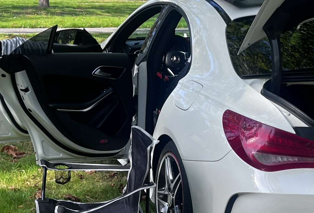 Mercedes-Benz Shooting Brake AMG Line