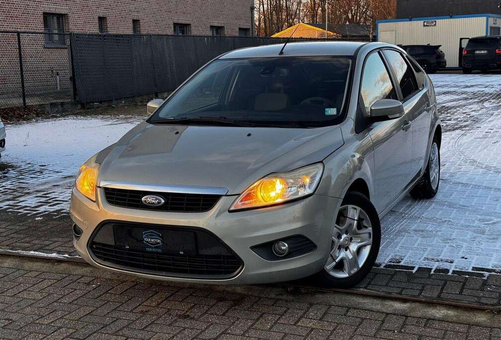Ford Focus 1.6 TDCi DPF Silver Magic