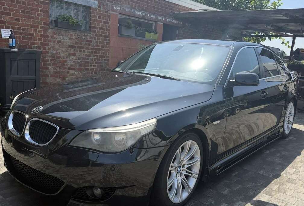 BMW 520i