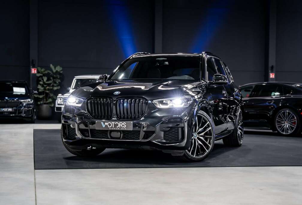 BMW X5 xDrive45e - M-pack - Pano - Trekhaak - ACC -