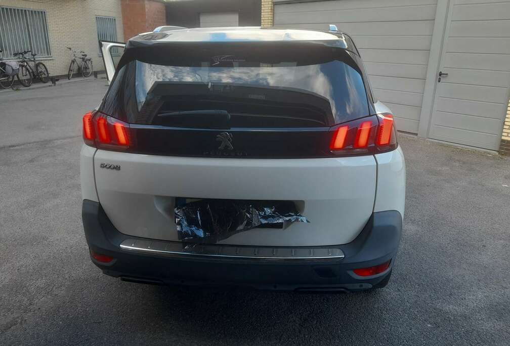 Peugeot BlueHDi 130 Roadtrip