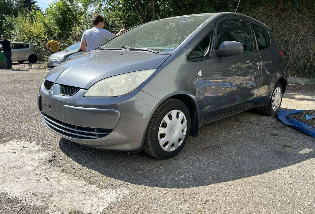 Mitsubishi Colt 1.1i 12v Inform 12 MOIS DE GARANTIE