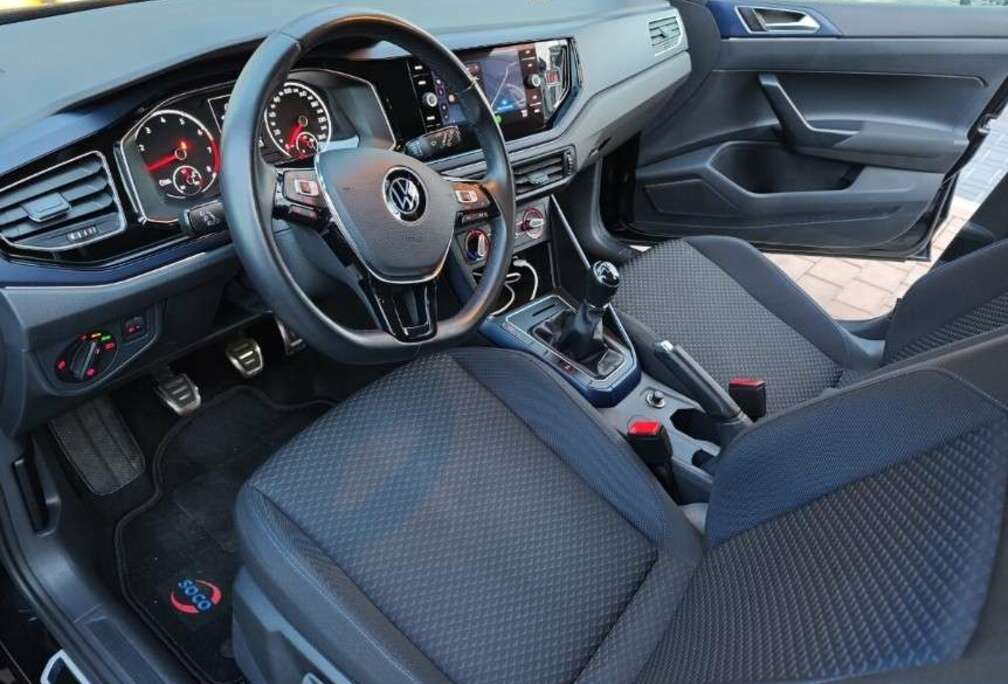 Volkswagen 1.0 TSI 95 S&S DSG7 Lounge Business