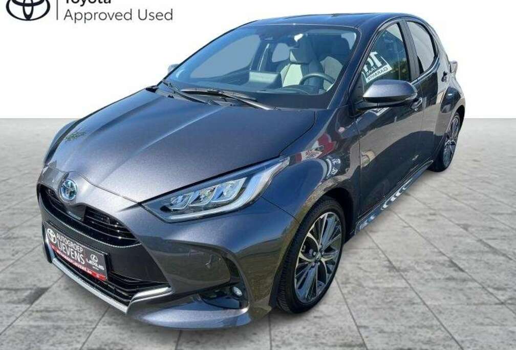 Toyota Elegant 1.5HYB CVT