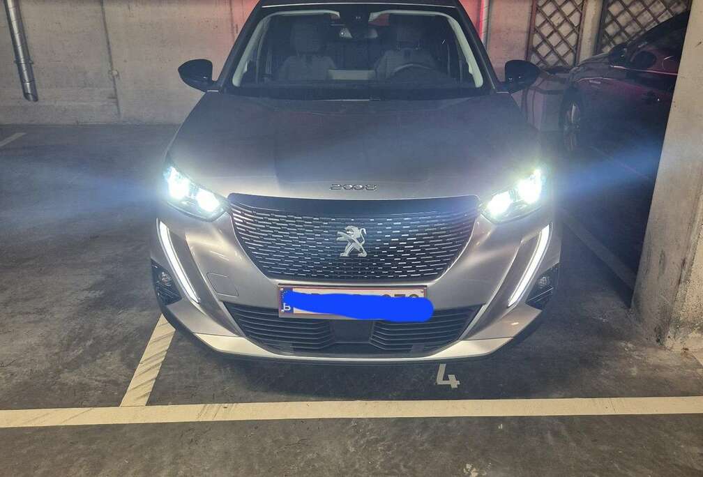 Peugeot PureTech 130 EAT8 Allure