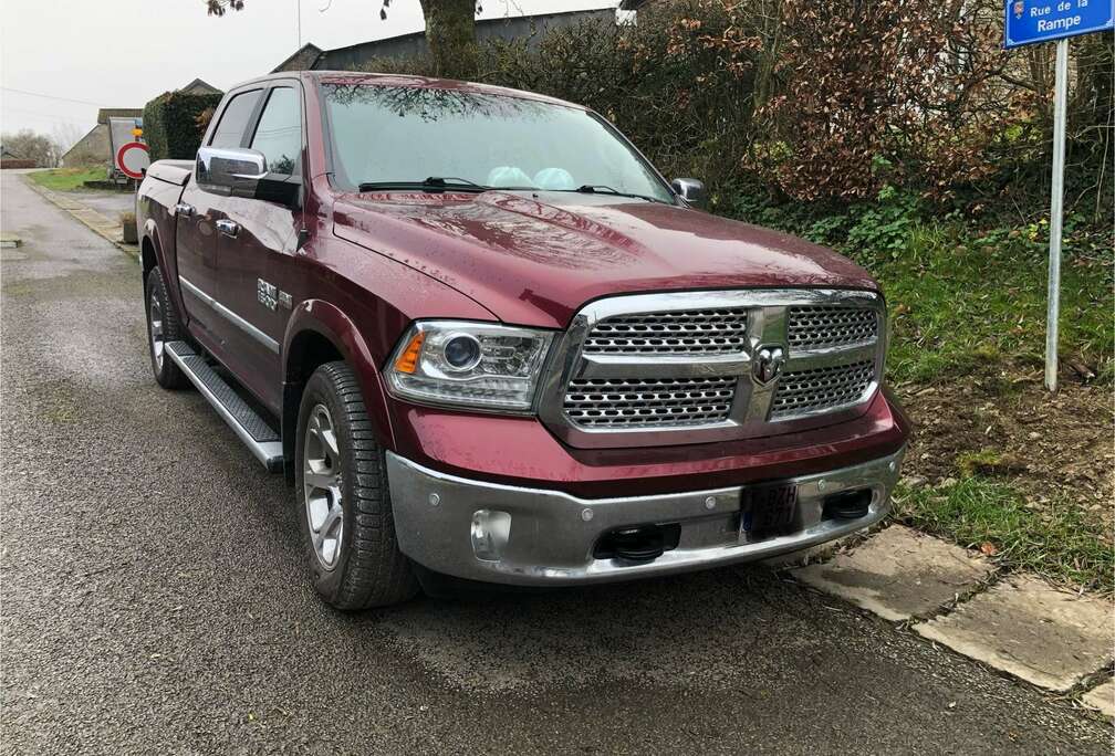 Dodge Laramie