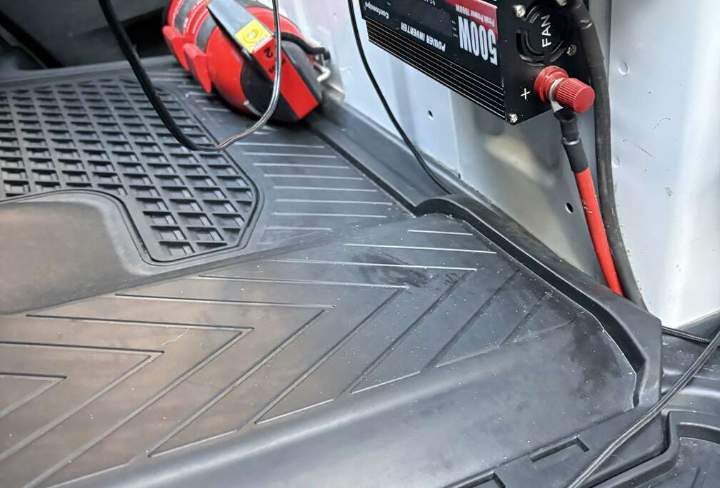 Mercedes-Benz 317 2.0 CDI L3H2 RWD 9G-tronic (EU6d)