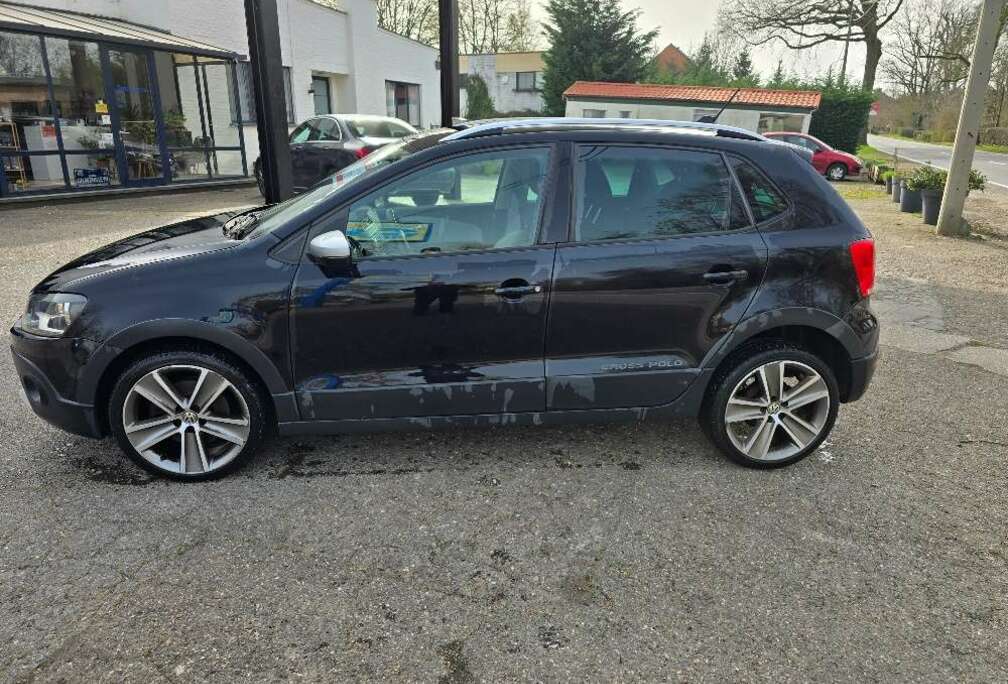 Volkswagen Crosspolo 1.6 CR TDi