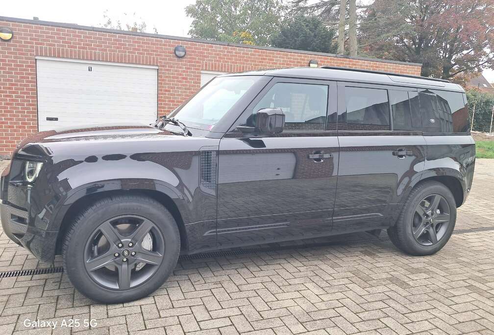 Land Rover Defender 110 3.0 D MHEV D300 X-Dynamic SE