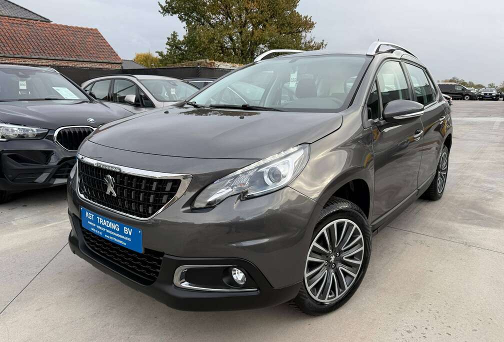 Peugeot 1.2i PURETECH 83PK NAVIGATIE CARPLAY BLUETOOTH A/C