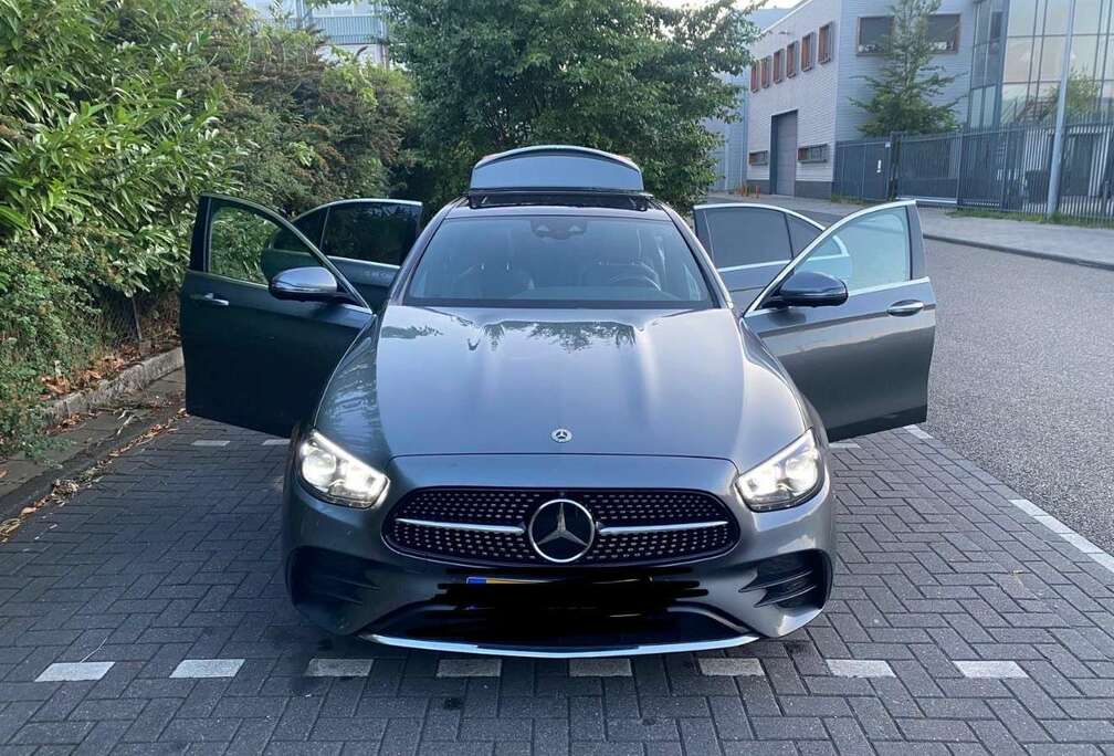 Mercedes-Benz E 220 AMG