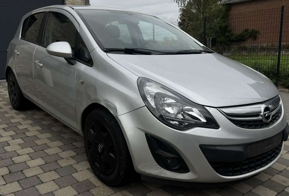 Opel 1.2i Ultimate Edition