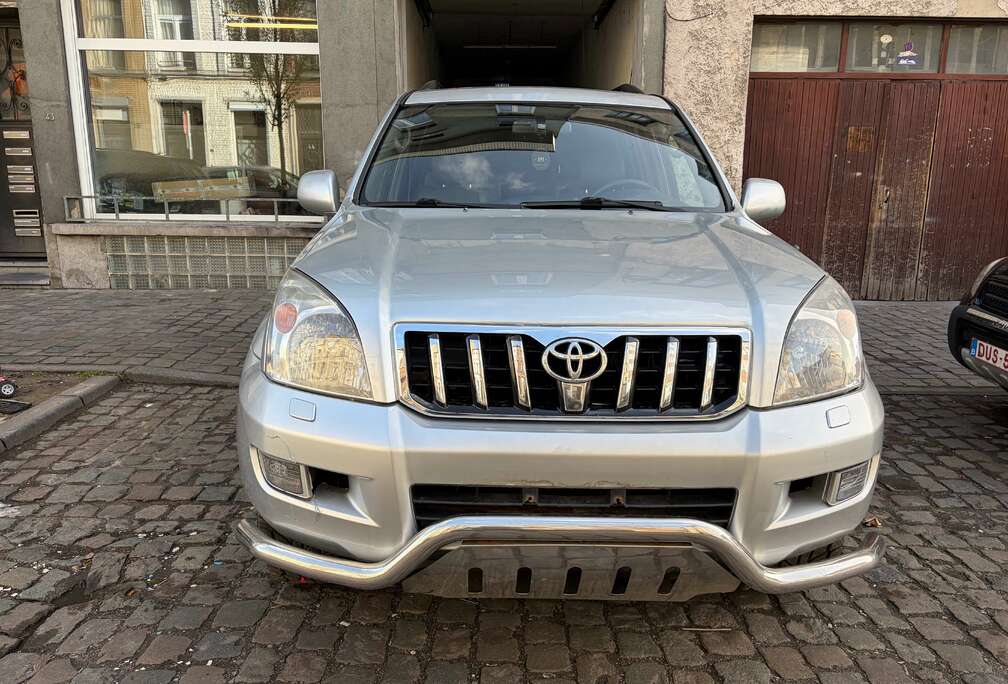 Toyota 3.0 (7) place Full option uniquement l’export