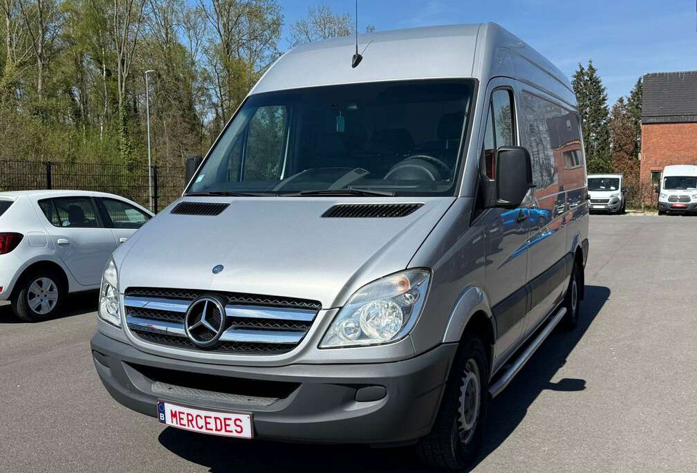 Mercedes-Benz Sprinter 319 3.0 CDI V6 A2H2**GEKEURD**AUTOMAAT**NAVIGATIE**TREKHAAK**1.EIG**CAMERA**
