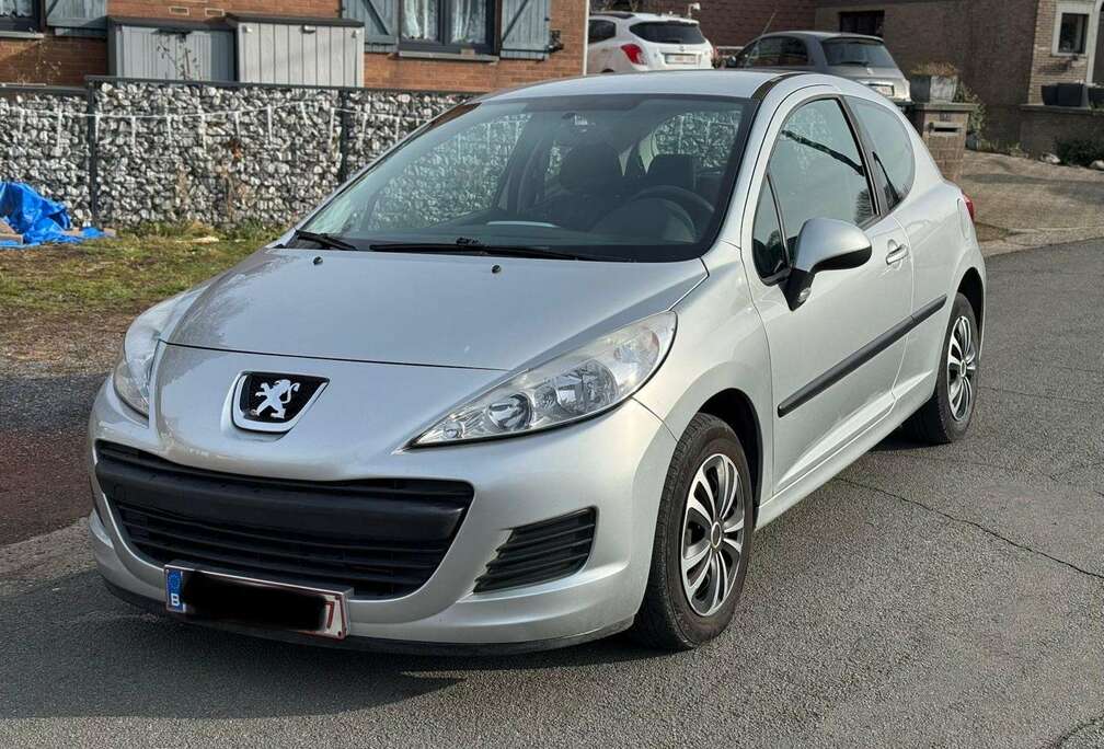 Peugeot 1.4i CLIM / Prête à Immatriculer /