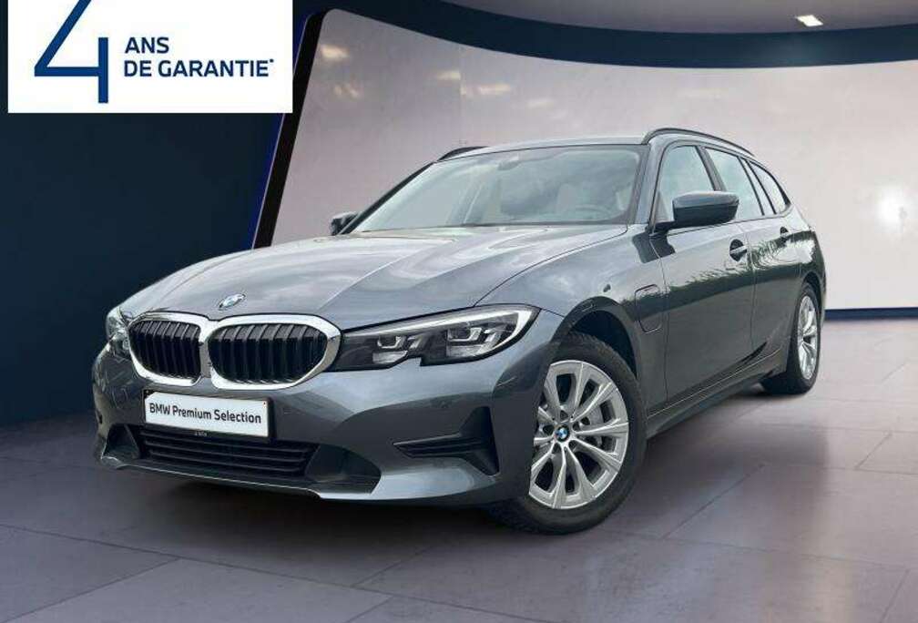BMW 330e Touring