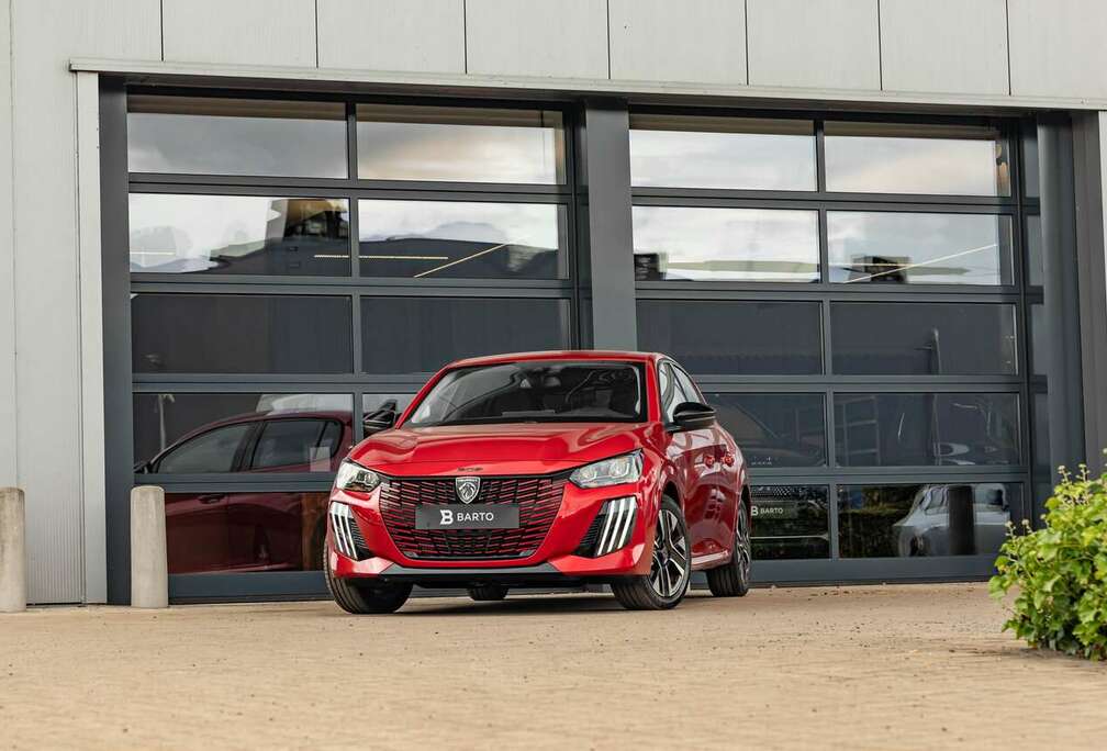 Peugeot 100 PK AT  Camera  Airco  Parkeers. v&a  Ca...