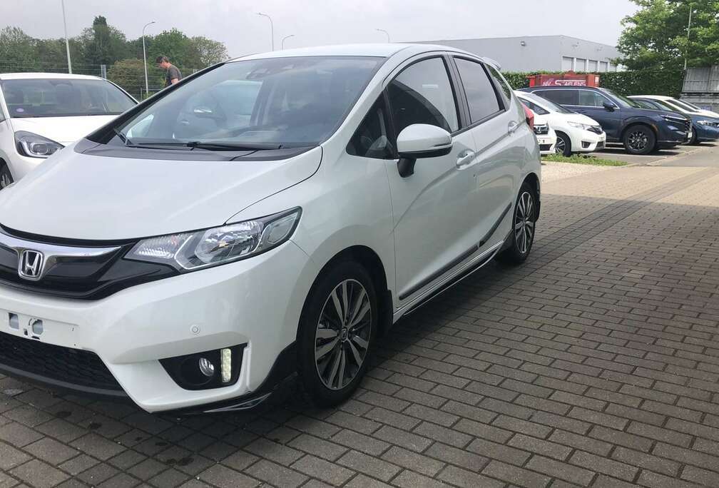 Honda Jazz 1.3i-VTEC Elegance CVT
