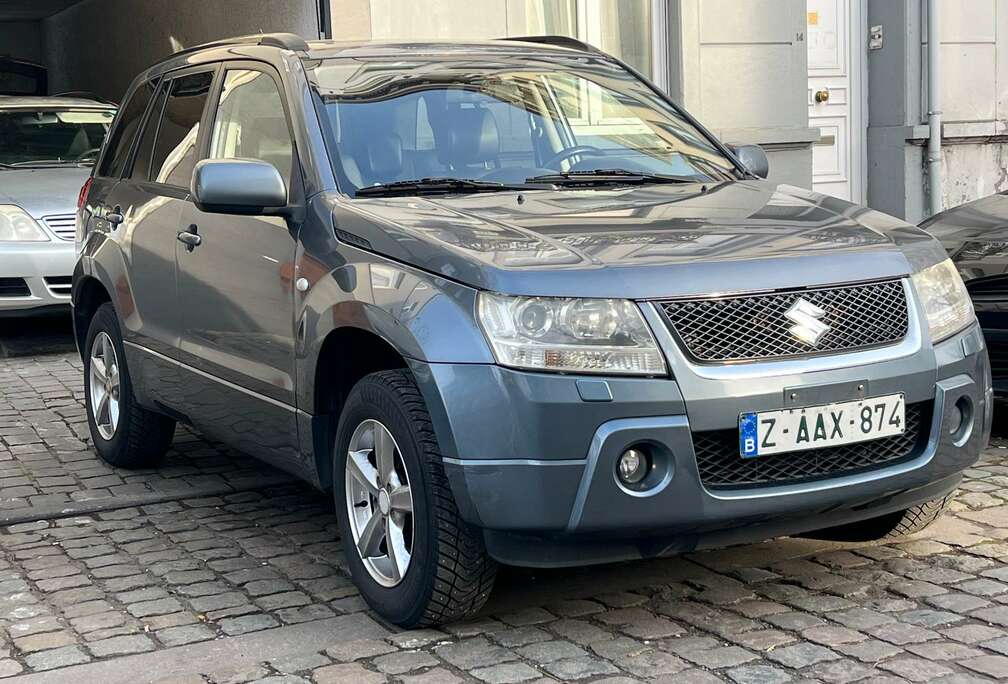 Suzuki 2.0i JLX