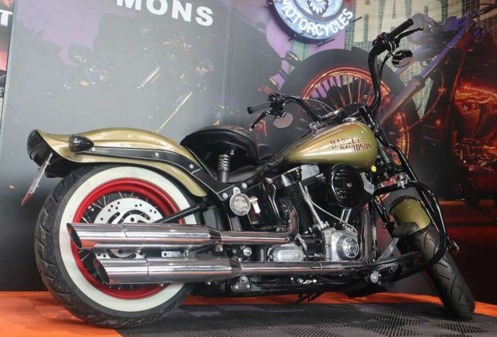 Chopper Cross Bones