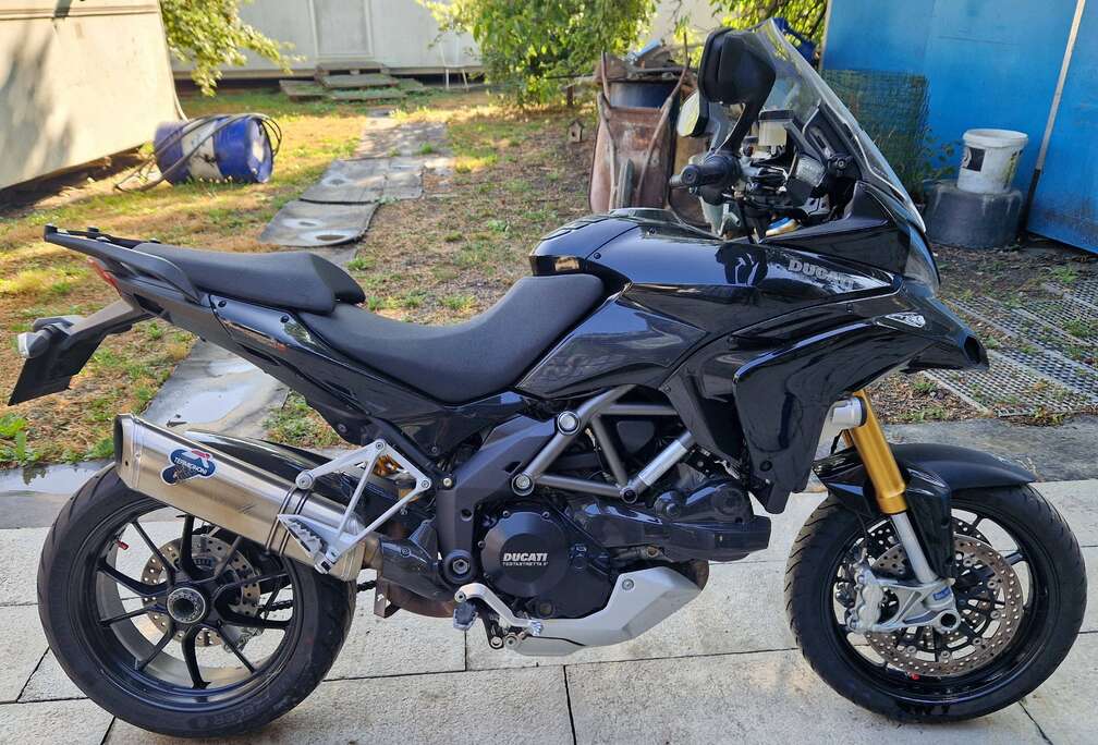 1200S