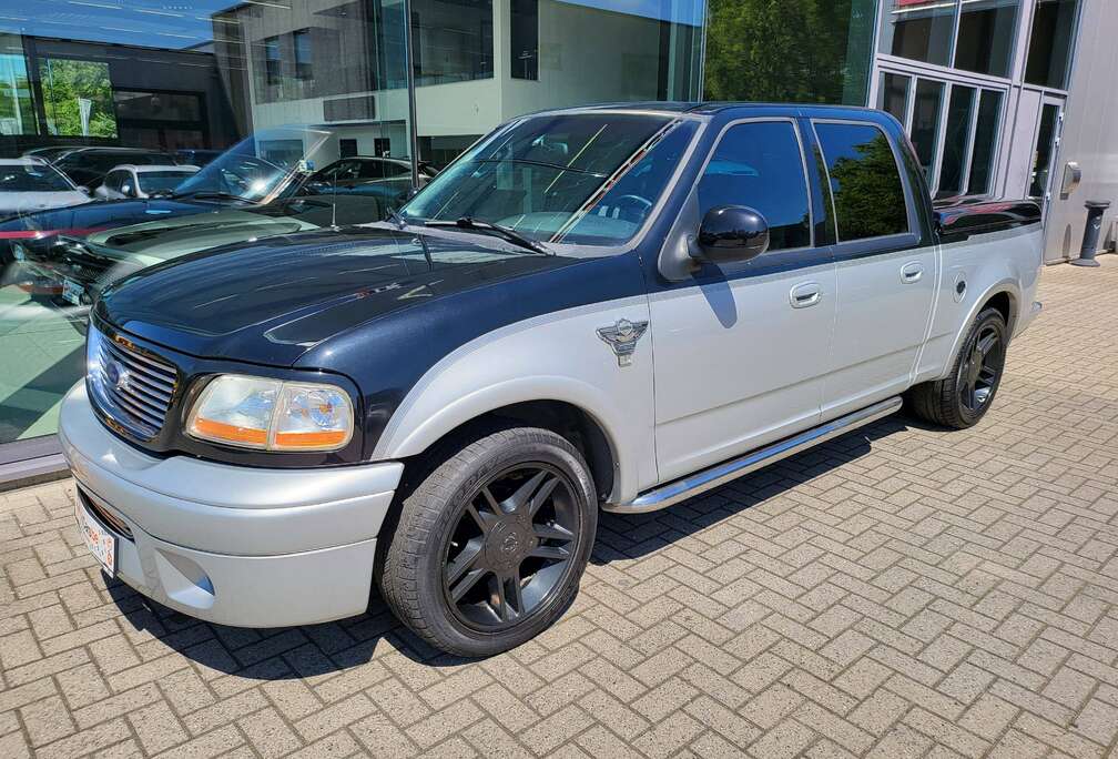 Ford 5.4i | Harley Davidson | Supercharged | Automaat | 2003 | 137.810 Miles LPG | Schuifdak | Trekhaak | Leder