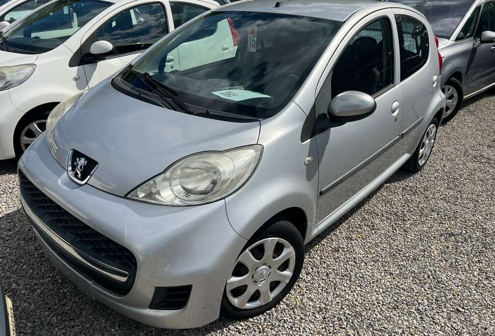 Peugeot - moteur Toyota
